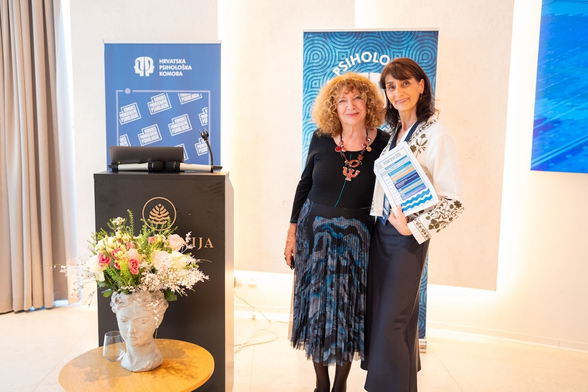 4KPP46.jpg1779665119.jpg